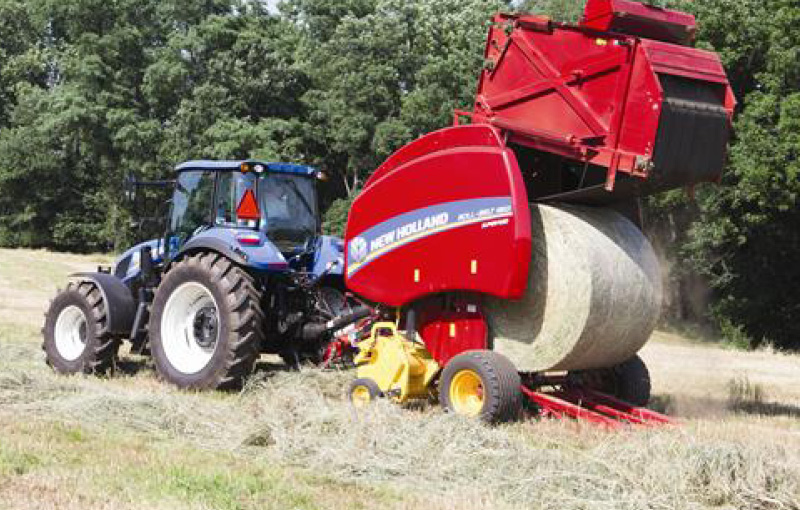Brazil New Holland round baler