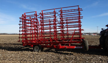 McFarlane HDL-1000 Series Hydraulic Lift and Fold Harrow